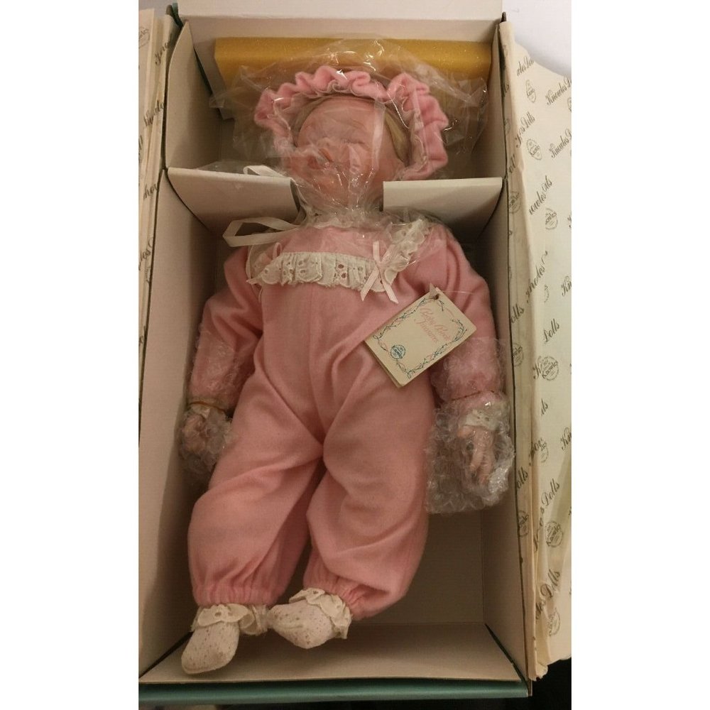 Edwin Knowles Doll "Elizabeth" Baby Book Treasure 1989 #6867Z Kathy Hippensteel